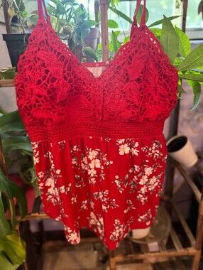 Red Floral Crochet Lace Tank Top - Women